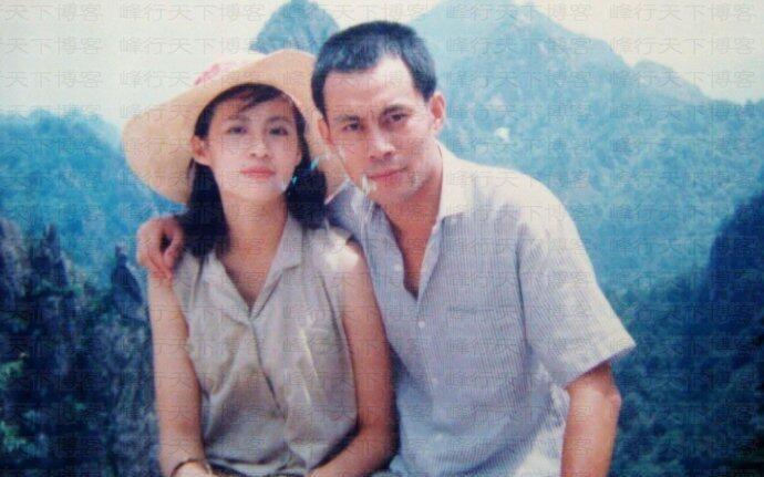 相隔30多年，变化的是颜值，但一直以来不变的是两个人相濡以沫的感情，这对明星夫妻