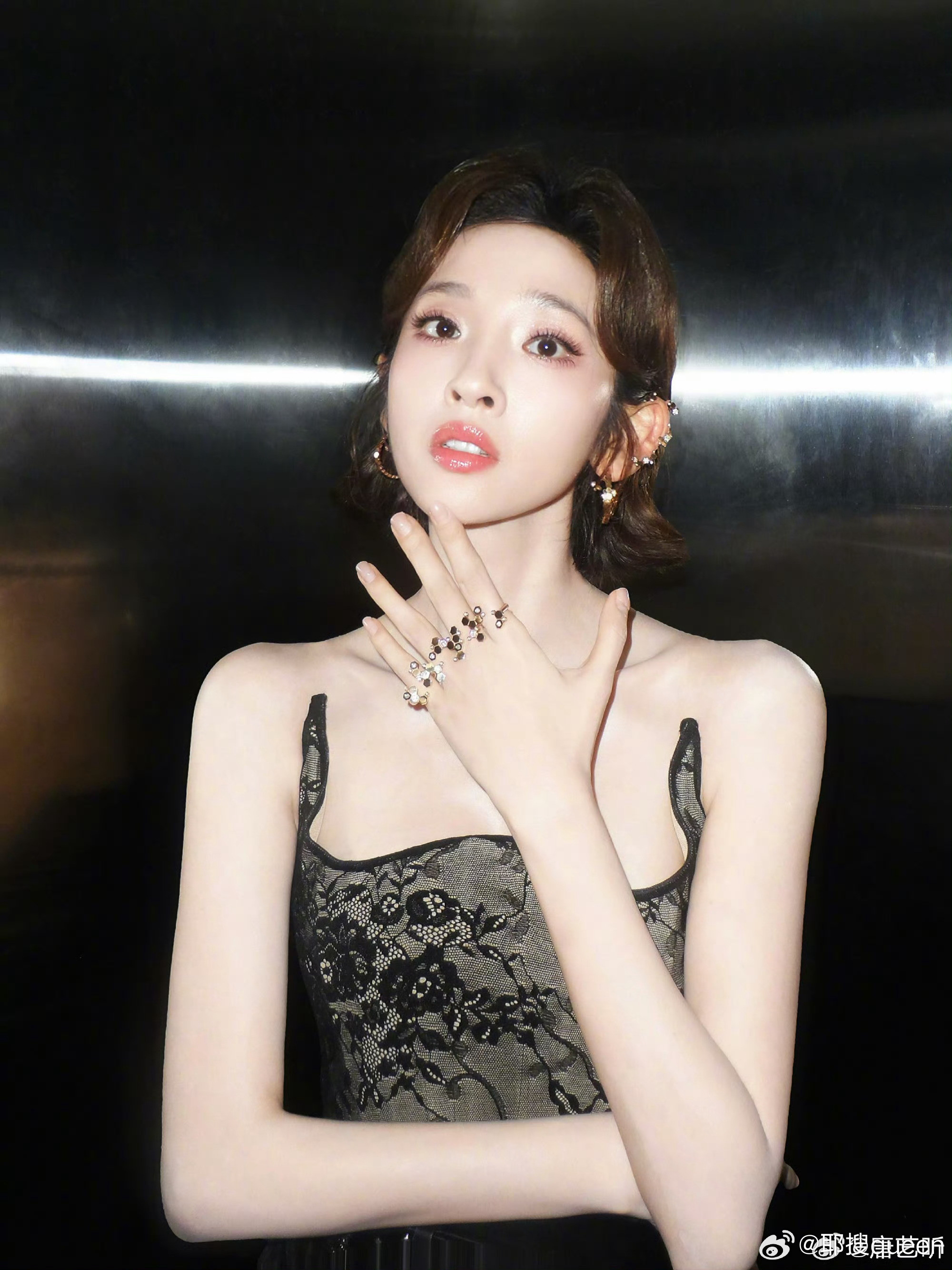 唐艺昕获超长待机奖唐艺昕真的超高精力型人格啊，超长待机奖当之无愧，在训练室也无时