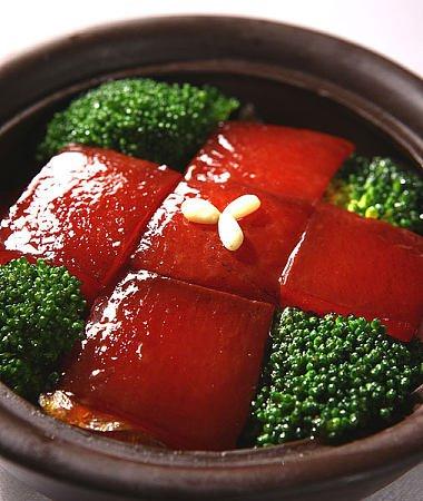 有没有哪个美食家，能吃遍八大菜系？鲁菜代表菜：九转大肠、葱烧海参、糖醋鲤鱼、