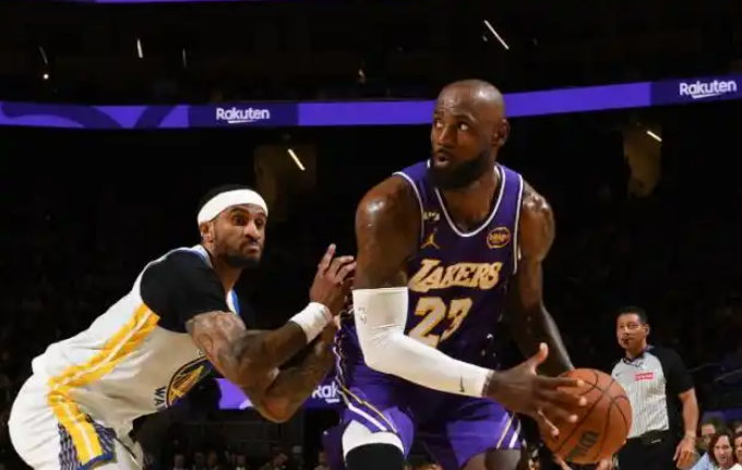 无限制运球的情况下，詹姆斯如果铁了心单挑，是不是科比也不是对手？虽然人说詹姆斯