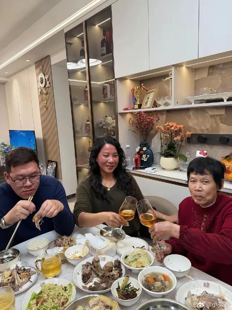 这样的家庭怎么能不和谐