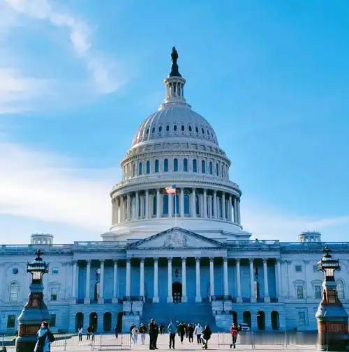 美国两党曾扬言要尽快“解决中国”！有美媒曾宣称，只有让中国老老实实地待在奴隶和