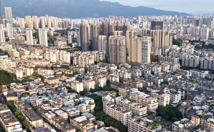 【市长实地调研！福州市中心这个片区有望推进旧城改造】旧城改造是实施城市更新行动