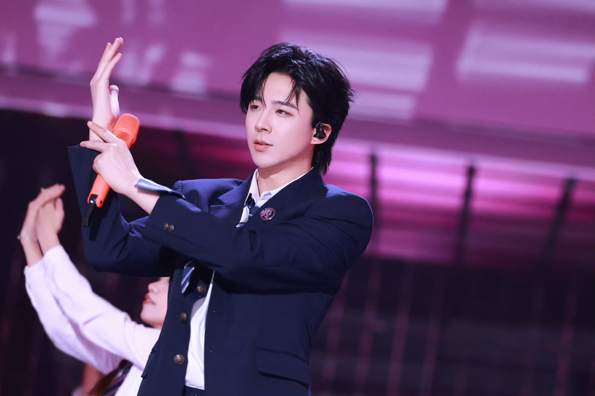 刘宇宁好帅！期待更多作品～大家走过路过不要错过～​​​