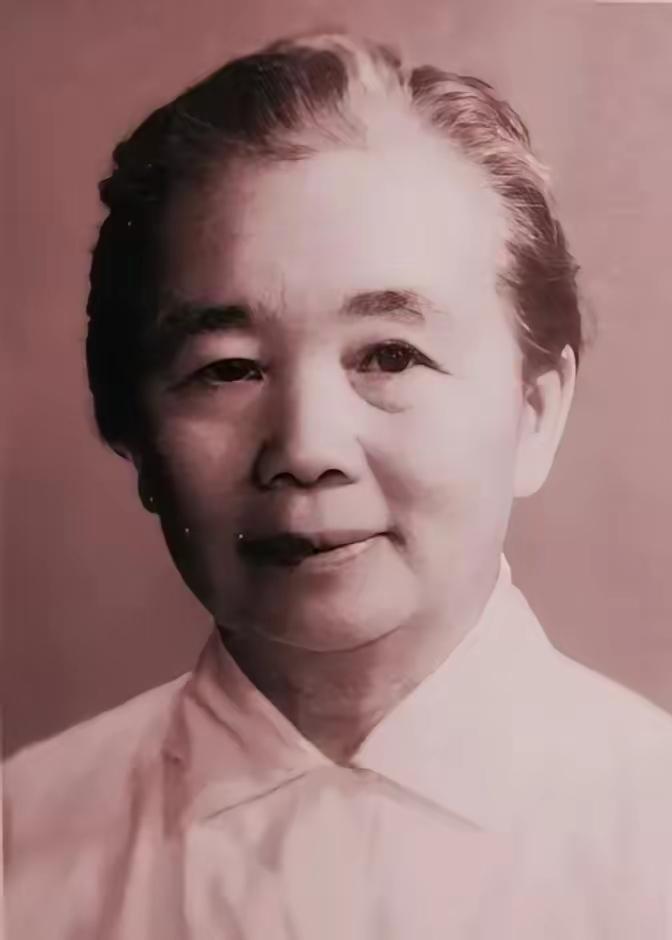 1937年，西路军政治部主任张琴秋被俘，马家军旅长问她：“你是不是张琴秋？”张琴