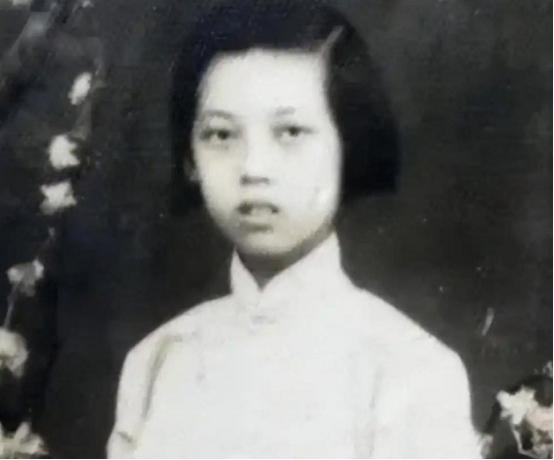 1934年，组织让她嫁给国民党营长，用婚姻换7条命，她刚被大文豪抛弃，吞过安眠药