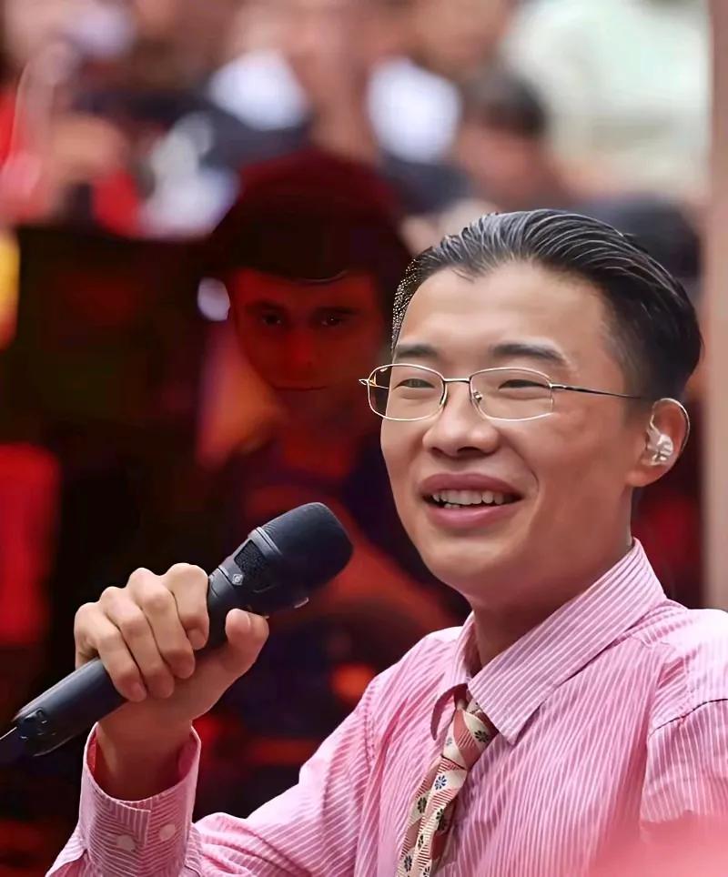 谁敢相信，一个现象级的大网红，陨落的会如此之快。网红郭有才要凉透了吗？黄金时