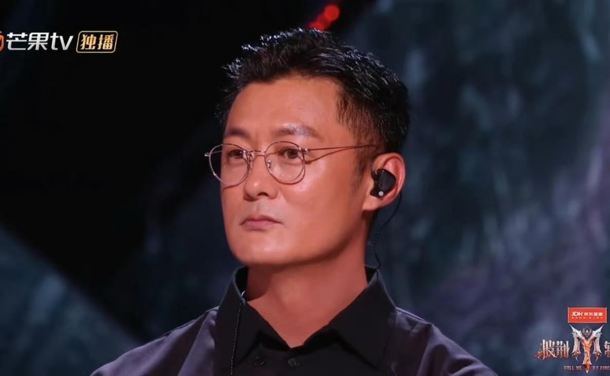 别人上《披荆斩棘》翻红，余文乐却成了港台哥哥里第一个翻车的。陈小春、张智霖、谢天华、黄贯中当年靠这节