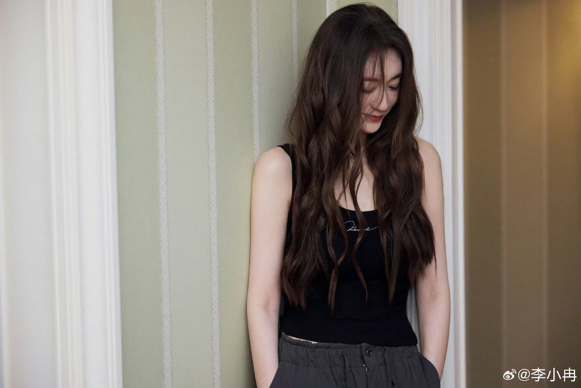 李小冉也微醺了李小冉状态真的太好了，整个人轻盈有魅力，实名羡慕！