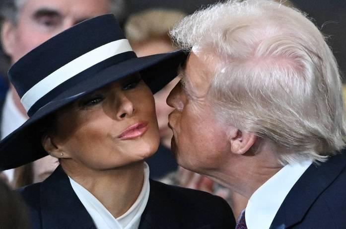 特朗普“双簧”戏弄联合国：自建“山寨群”遇冷，夫人“破例”主持安理会“刷屏”！