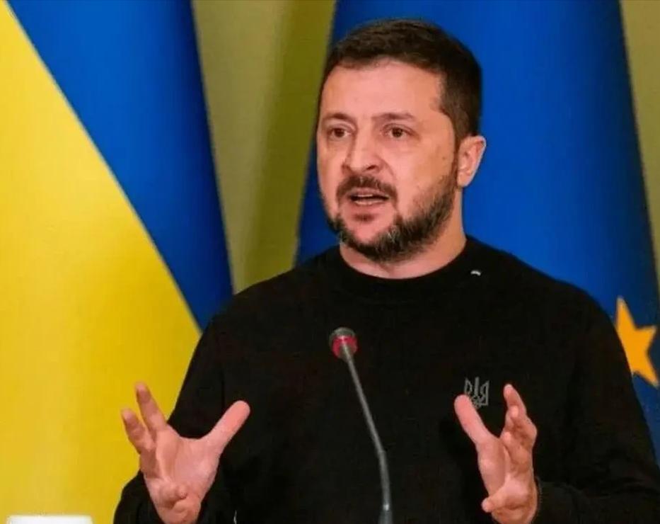 乌克兰今天的惨状，不赖普京，不赖特朗普，第一个该被钉上耻辱柱的就是泽连斯基。是他