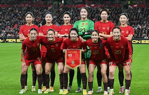 惨痛中国女足0比8英格兰女足刚刚结束的一场友谊赛，中国女足0-8惨败欧洲杯冠军