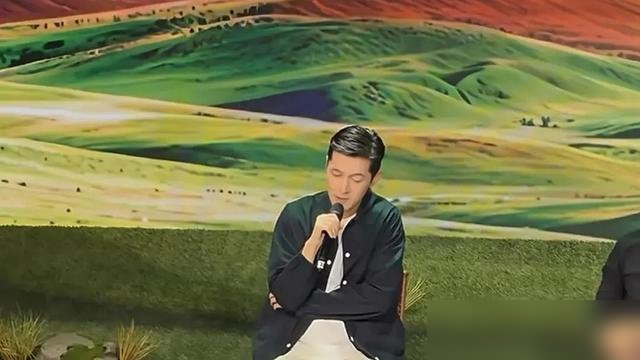 胡歌说《仙剑三》幼稚，如今他连“幼稚”的戏都没得挑了。当年拍完爆款，他扭头就嫌弃这类型戏没意义，觉得