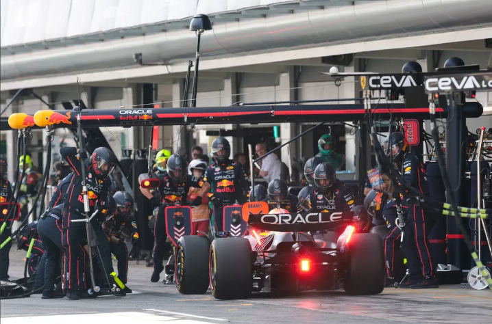 #f1#据倍耐力证实，维斯塔潘在西班牙大奖赛确实还保有一套旧软胎，但红牛却