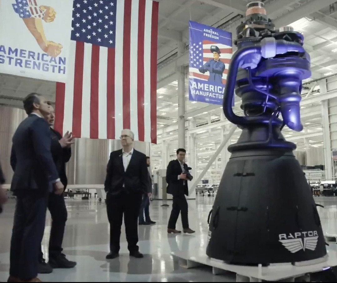 SpaceX第三代猛禽发动机目前海平面推力280吨，后续将提升到300吨。