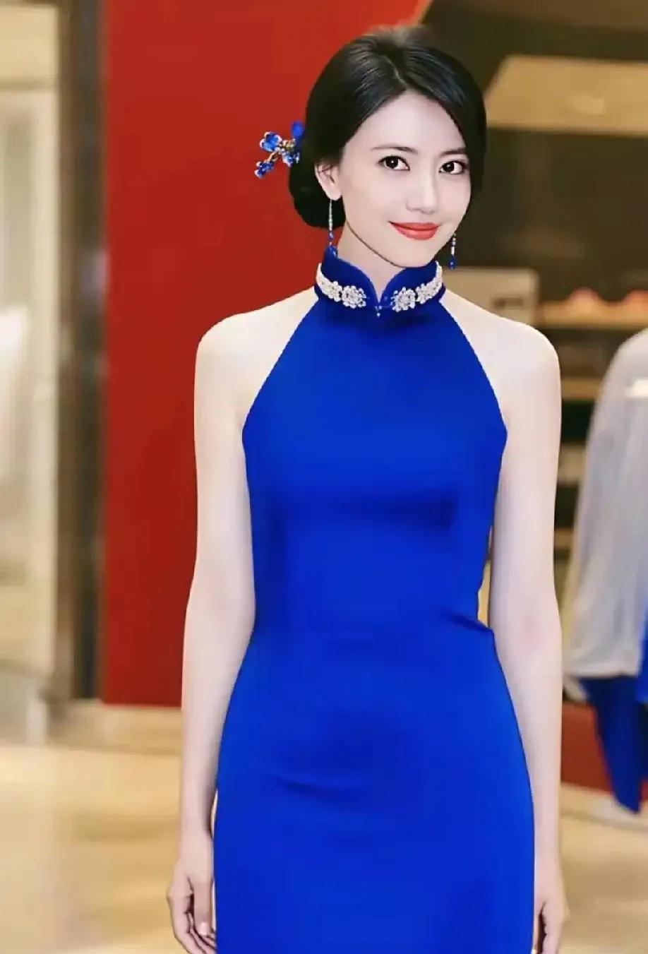 高圆圆把旗袍穿成“人间绝色”！一抹靛蓝美到失语被高圆圆新造型狠狠拿捏了！一