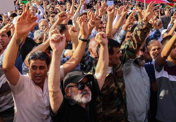 伊朗停火声明全文让人泪目，给了8800万人交代，一个时代已经结束今天，凌晨的