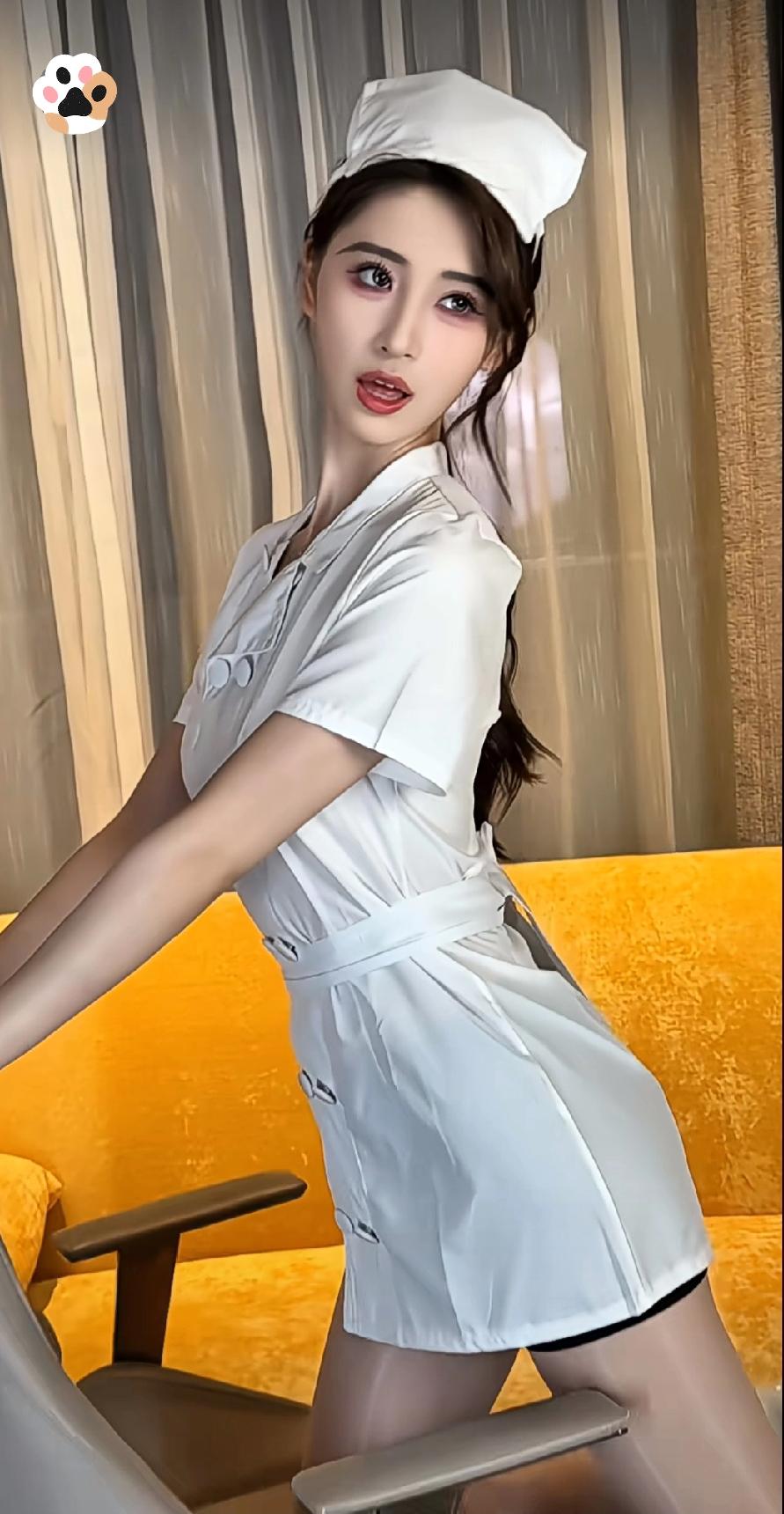 护士，我病了什么样的女人最有吸引力你心目中的美女是什么样子温柔护士写真美女