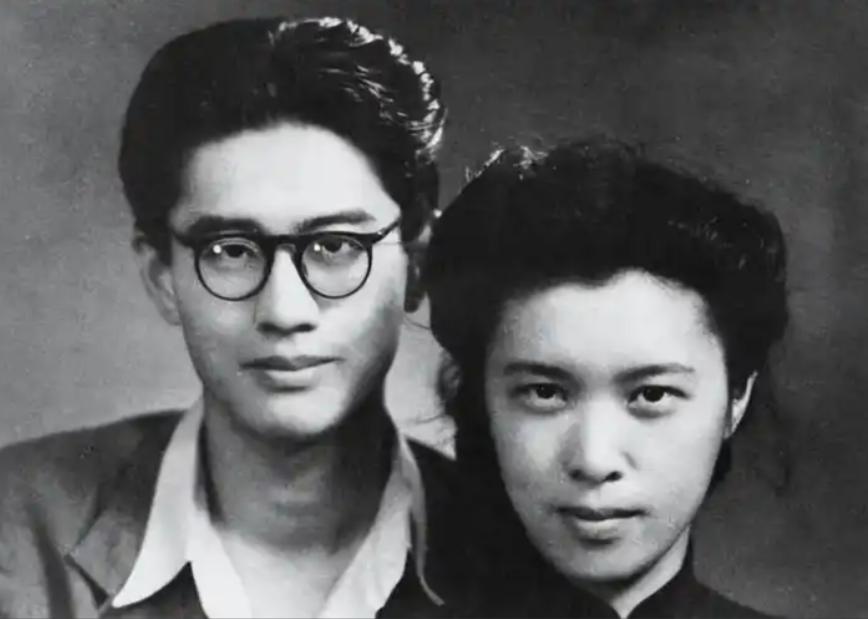 1983年，乔冠华临终前，躺在病床上对女儿说了一句话："我这一辈子，同龚澎的婚姻