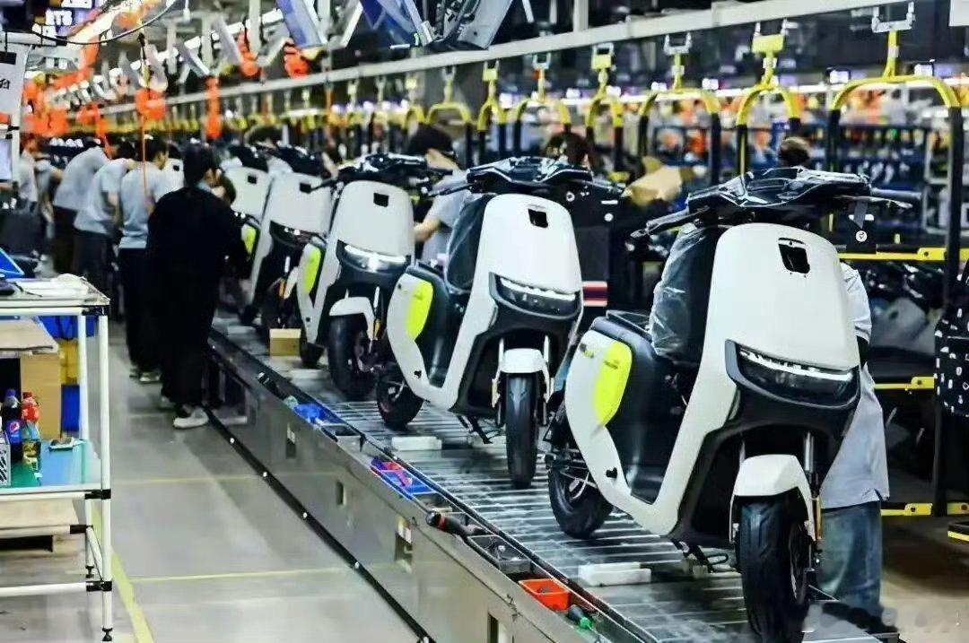 4月电动车集体涨价国内电动两轮车行业迎来新一轮全国性涨价潮。雅迪率先下发调价函