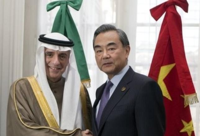 为什么沙特富得油流，却从没有国家去打沙特的主意呢？说白了，沙特能安稳躺着数钱，全