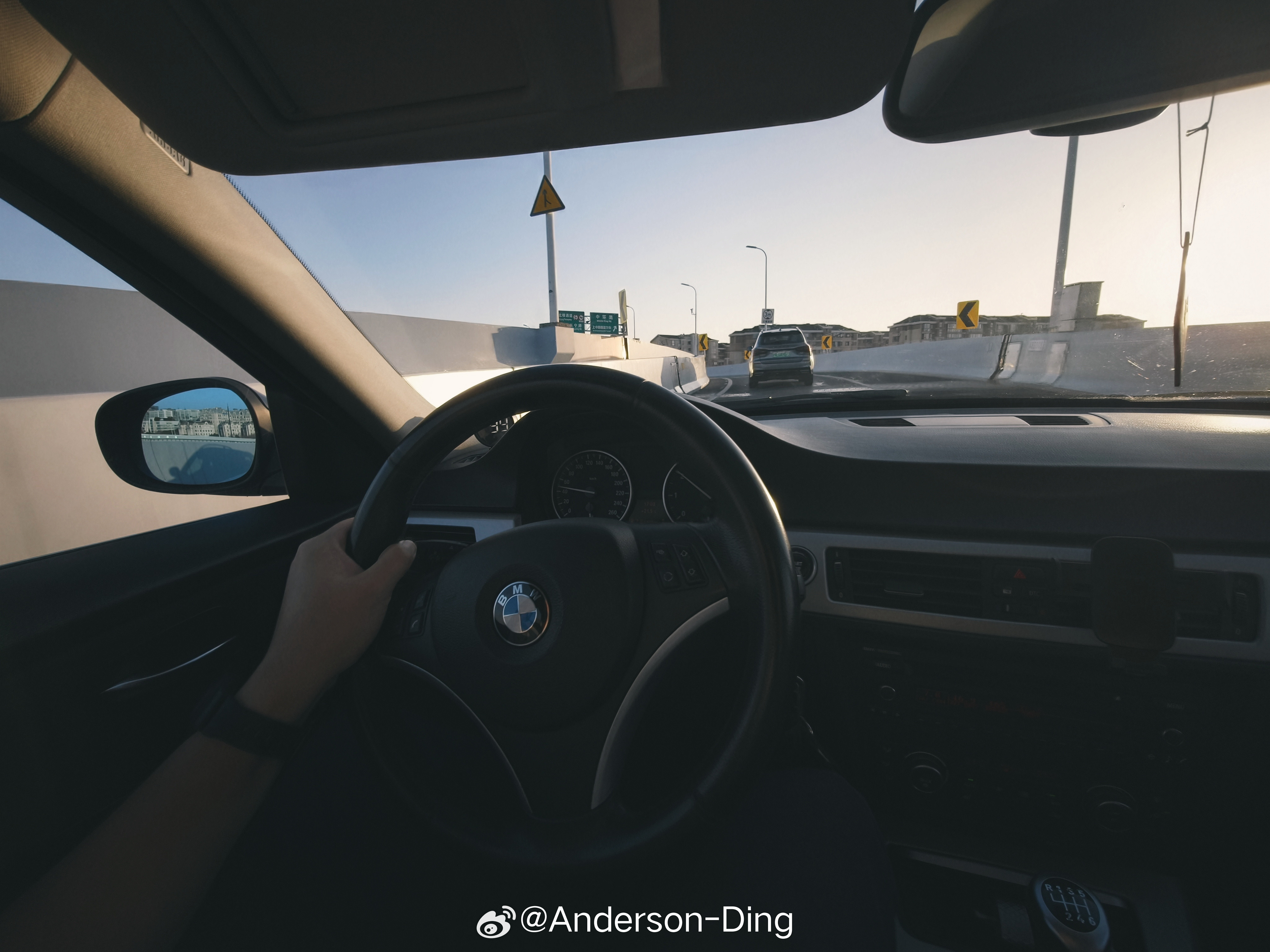 今天是3月18日，按理说应该开下我的318，但因为出差并没有