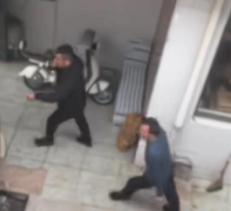 儿媳妇因为公婆按习俗宴请亲家，只宴请了小姑子公婆一家，没有通知儿媳妇，没有宴请儿