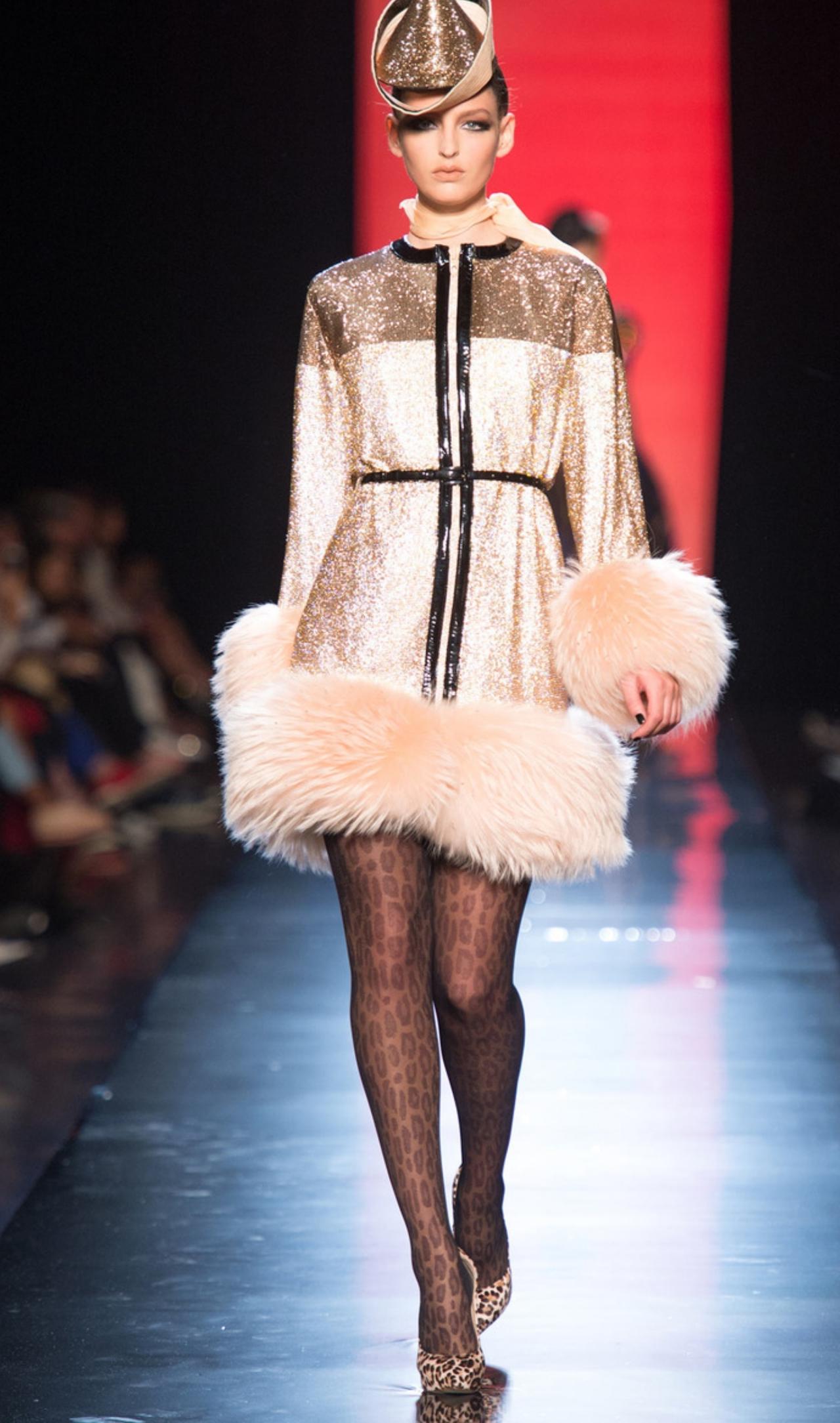 JeanPaulGaultier2013秋冬高定系列，色彩上真的是大胆又克