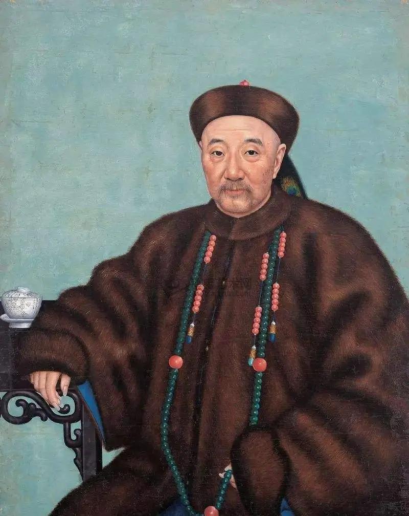 1885年9月，病重的左宗棠在弥留之际，愤慨地说：“十个法国将军，也比不上一个李