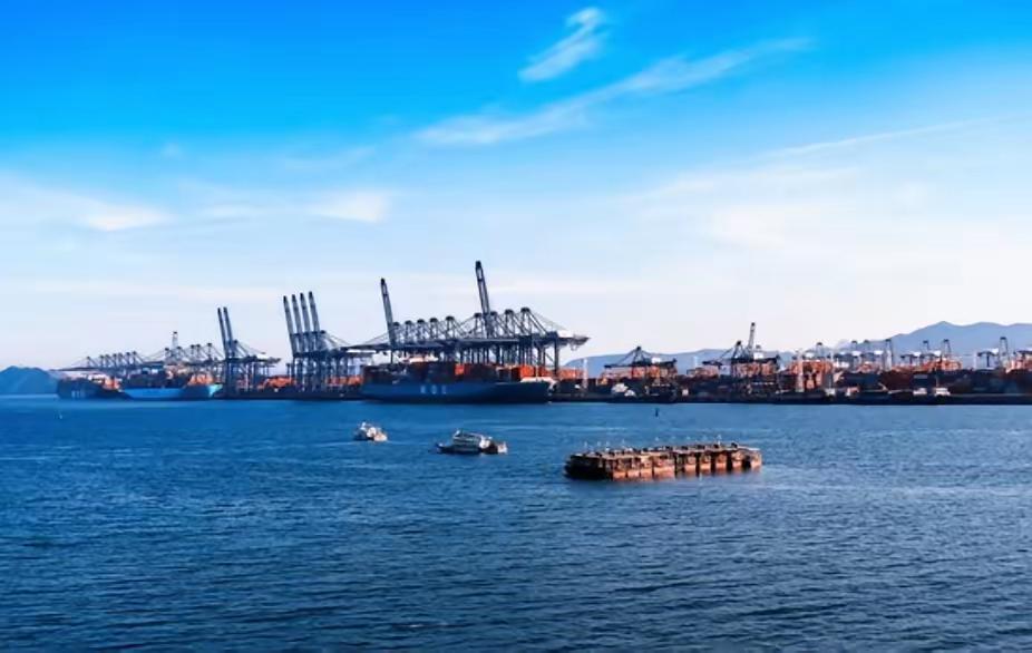 从目前的局势发展来看，日本想要把哈萨克斯坦的能源稀土运到日本，只有一条路线走的通