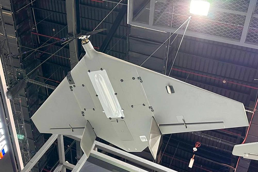 超级摄像无人机具备从世界任何地方远程控制的能力在阿布扎比举行的UMEX-20