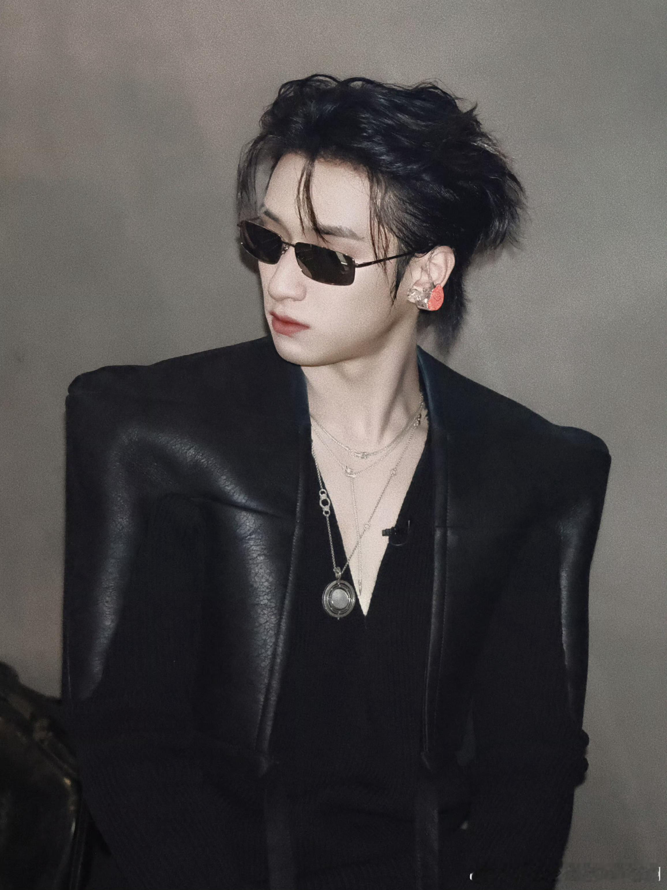 严浩翔📸新说唱2025RickOwens造型存图🕶​​​