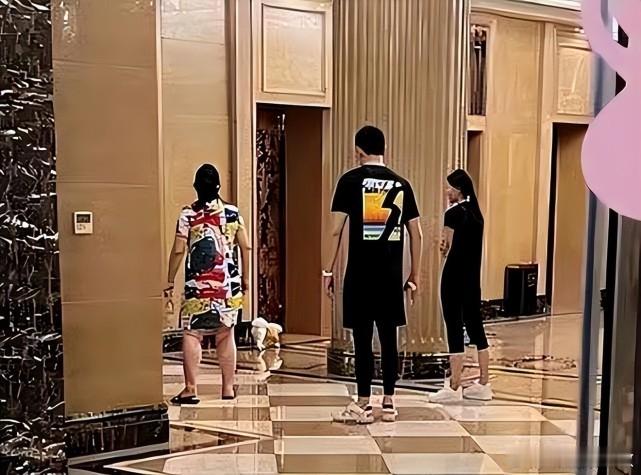 孙杨说没低谷可能不会有这段婚姻孙杨这句话戳中多少人的泪点！曾经泳池里的王者，经历