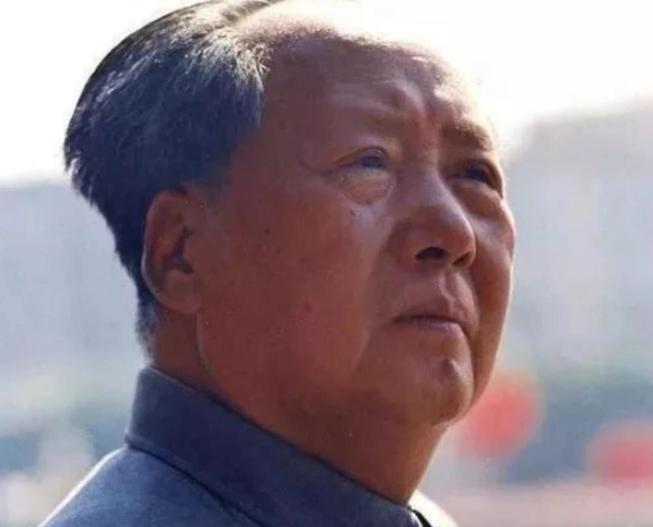 毛主席他老人家这辈子有4个“未解之谜”，你知道几个？1951年春，中南海