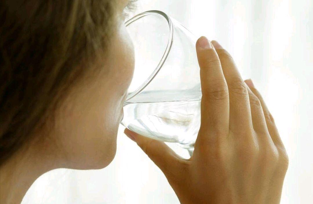 早上不要伤阳，晨间4个习惯要改正，养阳可从2个方面入手早晨是一天当中阳气生发