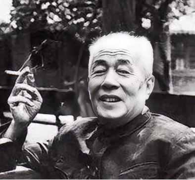 1947年，地下党员王冶秋走进院子，看到满院子的军统特务，就知道自己的身份暴露了