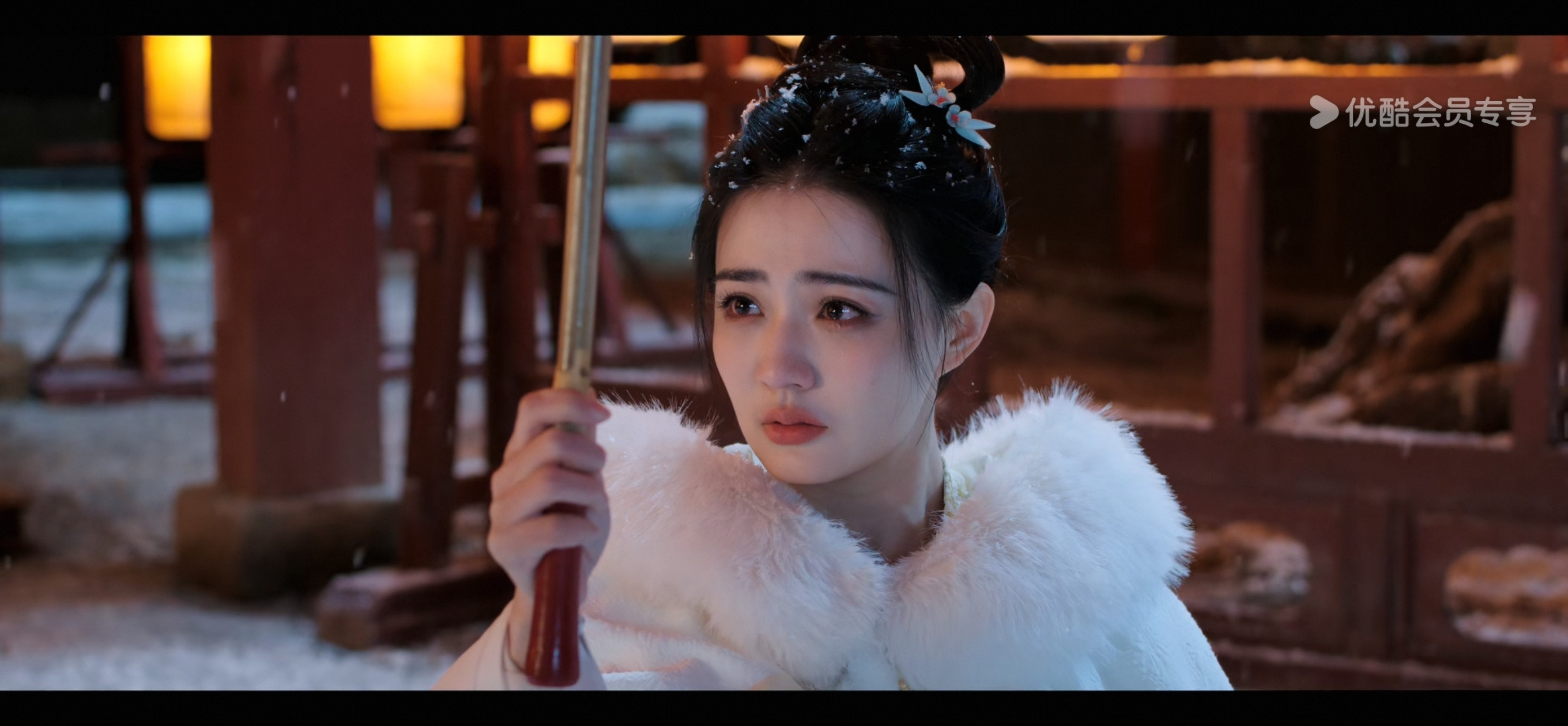 徐璐是不是内推颧骨了，现在真的好漂亮