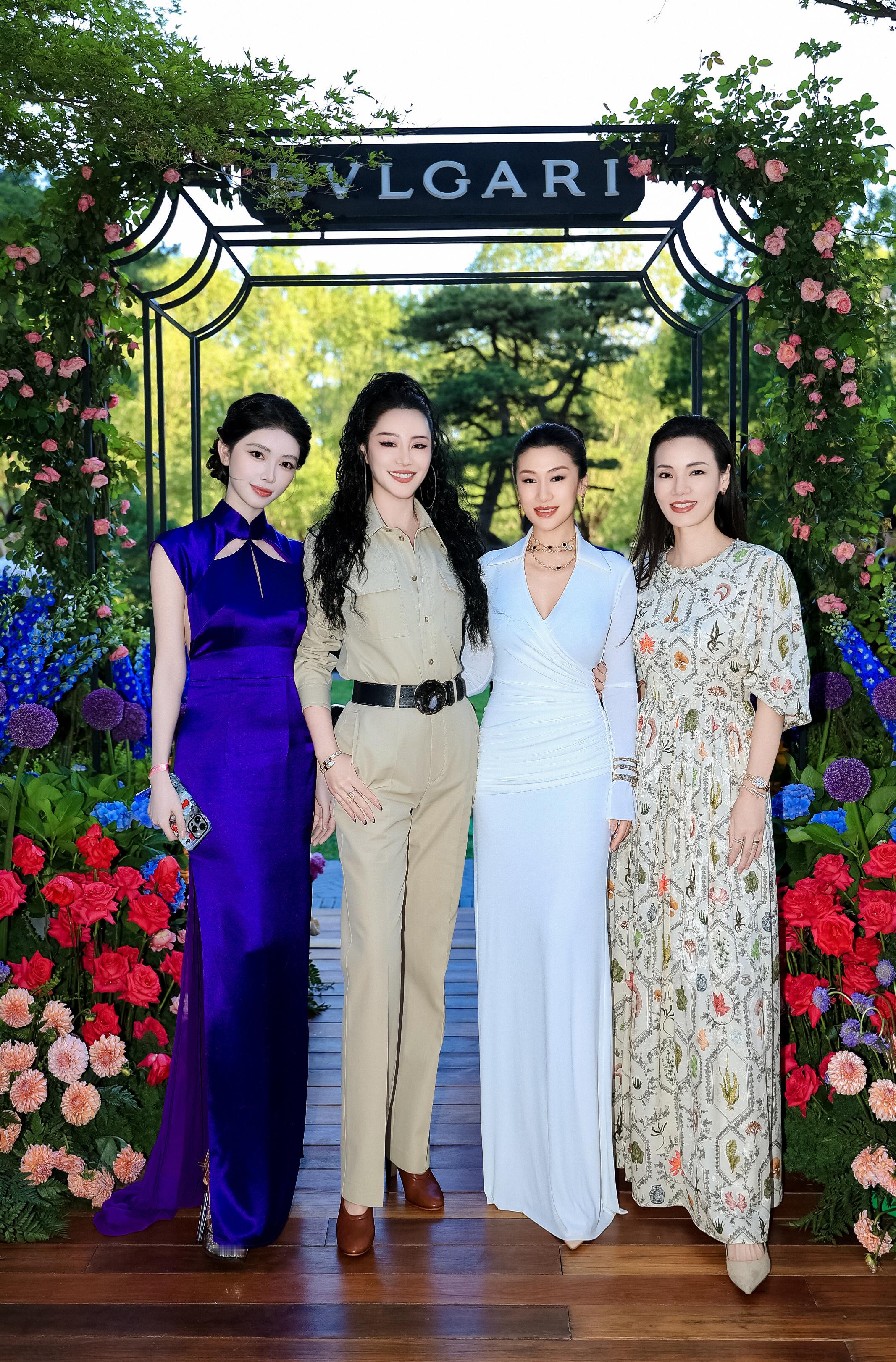 为你写诗为你静止为你做不可能的事​​​