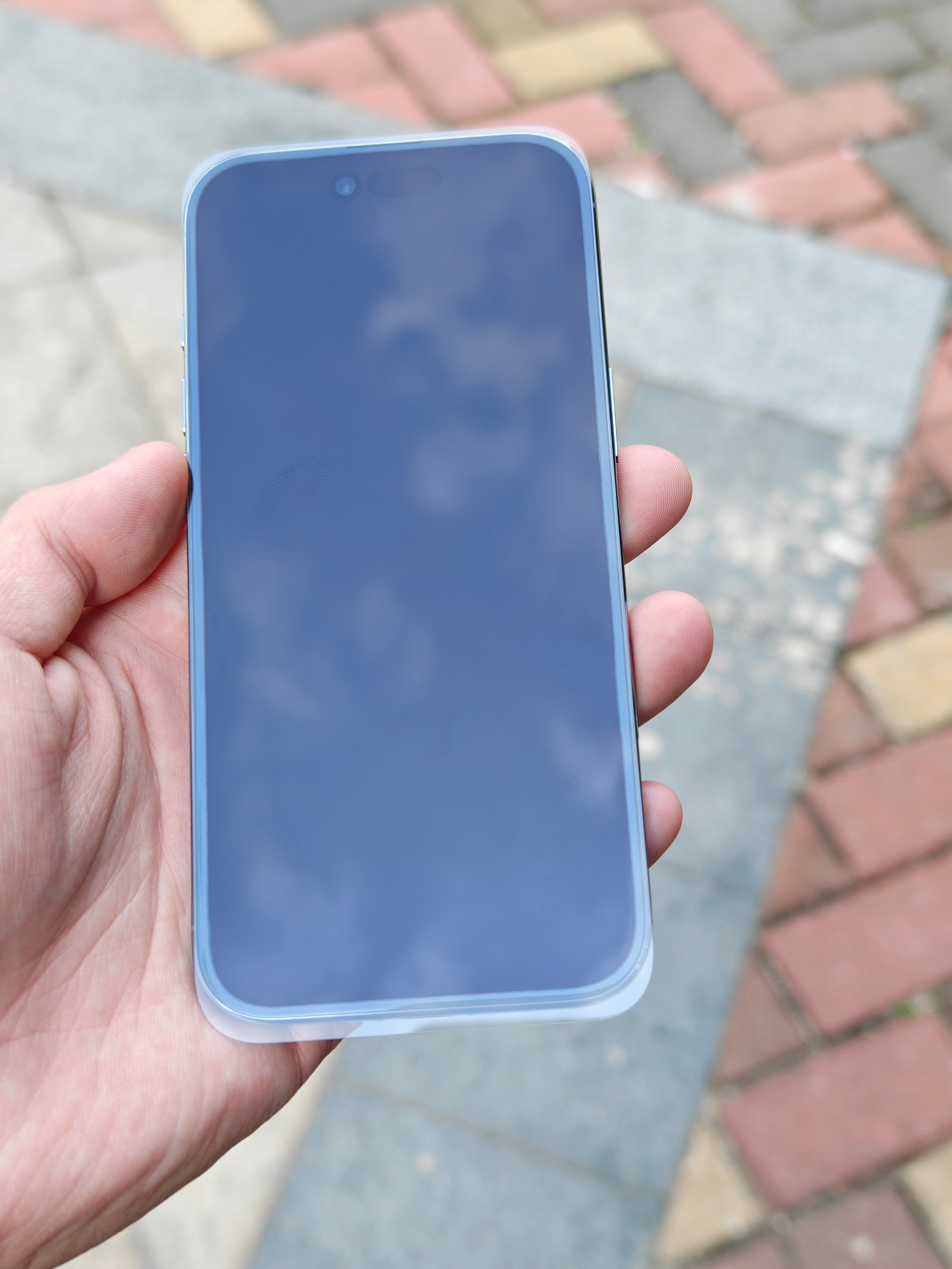 对不起来总，iPhoneAir我们试了0.2的膜，白边也很大，超薄玻璃膜总厚
