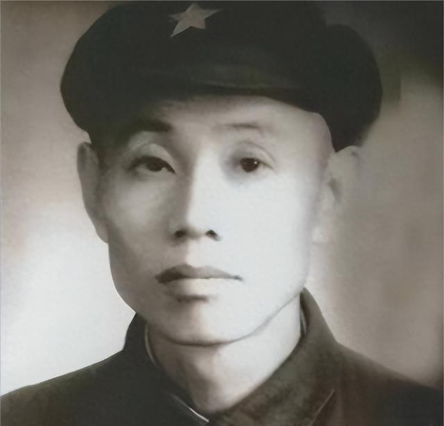 1957年军委会议上，海军副司令王宏坤与副总长李达爆发激烈争论，拍桌争执，国防部