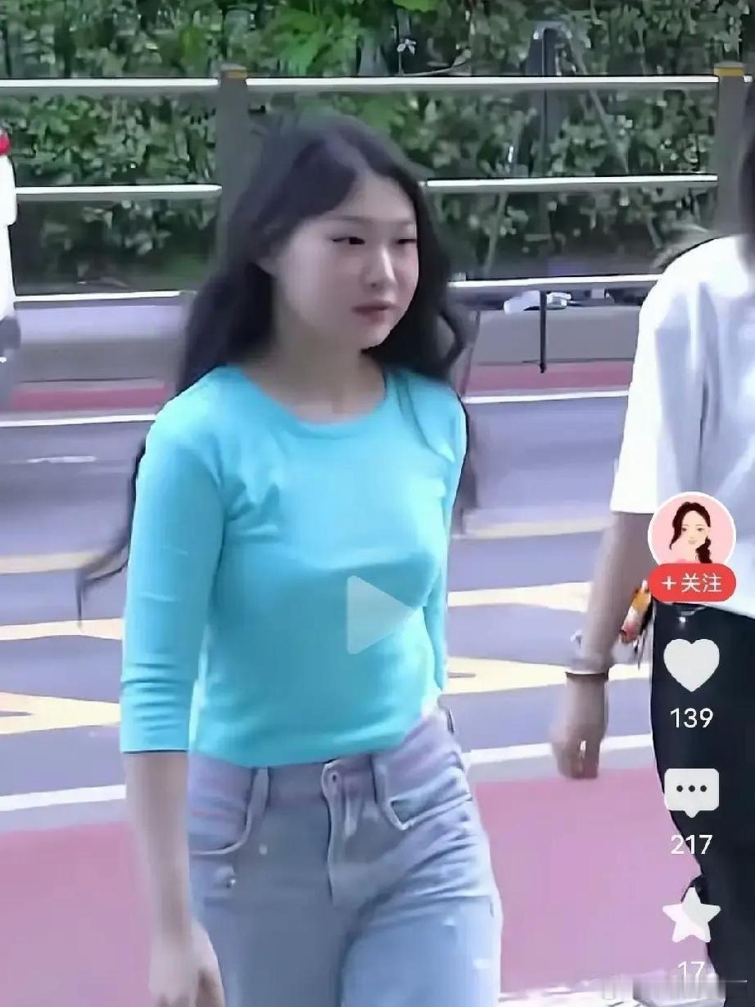 都说沈佳润太胖了我觉得唱歌又不是演戏为了上镜好看一直减肥​​​