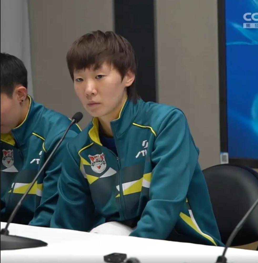 国乒姑娘谁最美？网友吵翻了！王曼昱孙颖莎陈梦颜值大比拼！哎哟喂，现在连乒乓球运