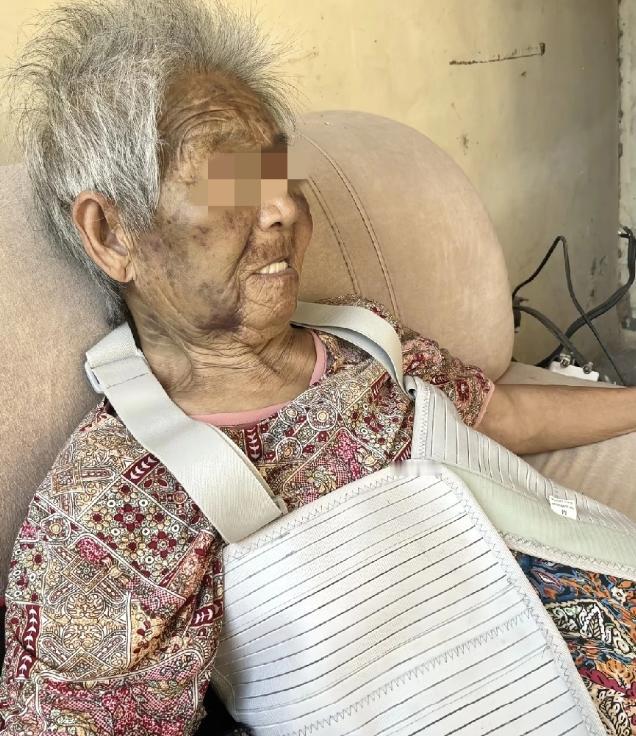 心疼！养老院的夜半哭声真让人心揪八旬老人解某在里头被打得肋骨都断了，动