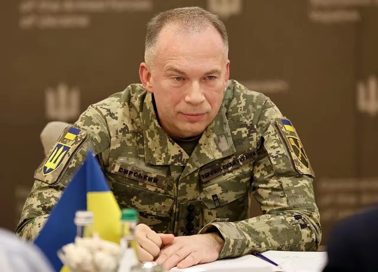 乌克兰宣布俄罗斯的大规模进攻已经演变成大规模失败，乌军司令西尔斯基声称，俄军短短