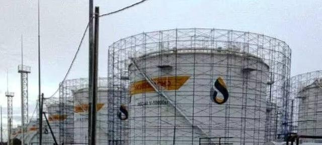 俄罗斯终于明白了，要保护俄罗斯炼油厂，什么S-300，什么S-400防空导弹都没