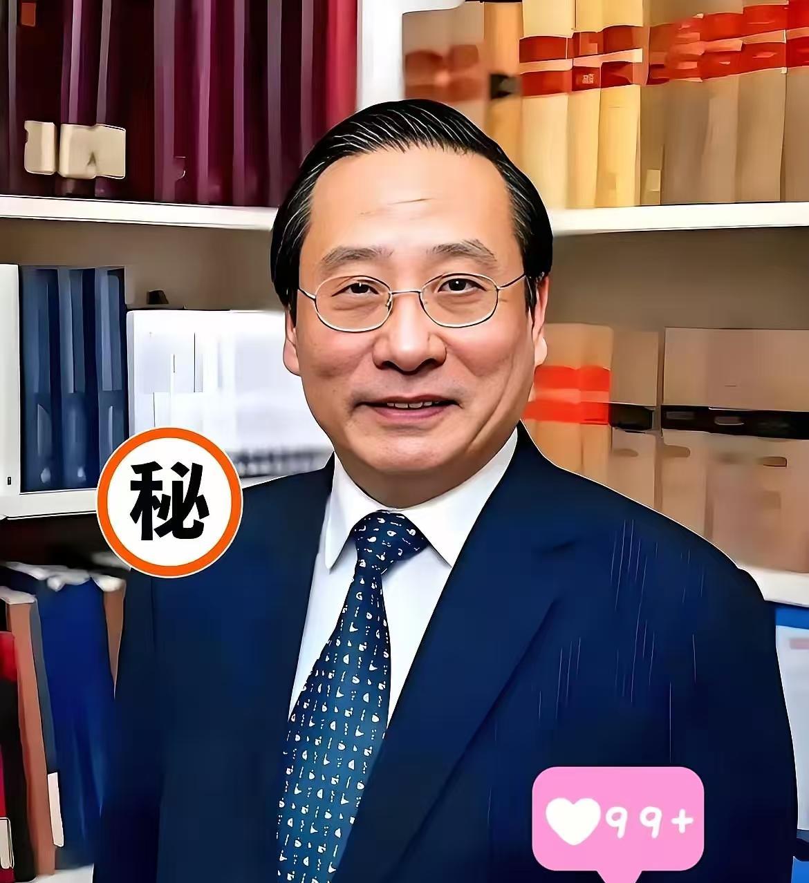 高志凯面对BBC直播间里的逃犯，居然冷静平淡地说，你回香港必被治罪！说白了，高