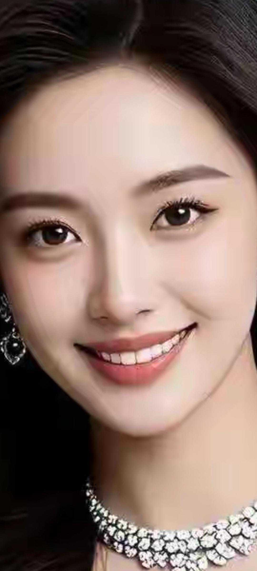 甜美笑容，闪耀珠宝，优雅气质，尽显魅力！💎😊