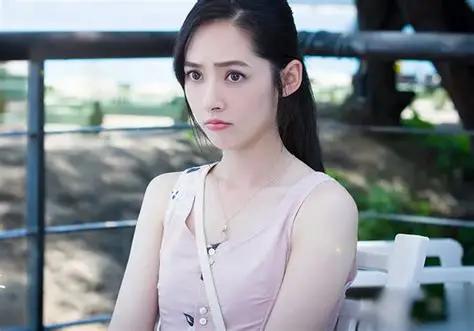 郭碧婷说“我婚前就和向家说过，我很喜欢台北的生活，我要在台北住，他们也都没有意见