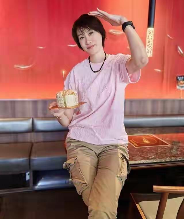 总有人替赵蕊蕊惋惜，觉得她错过了姚明，体育界没诞生“完美基因”。其实这就是个持续