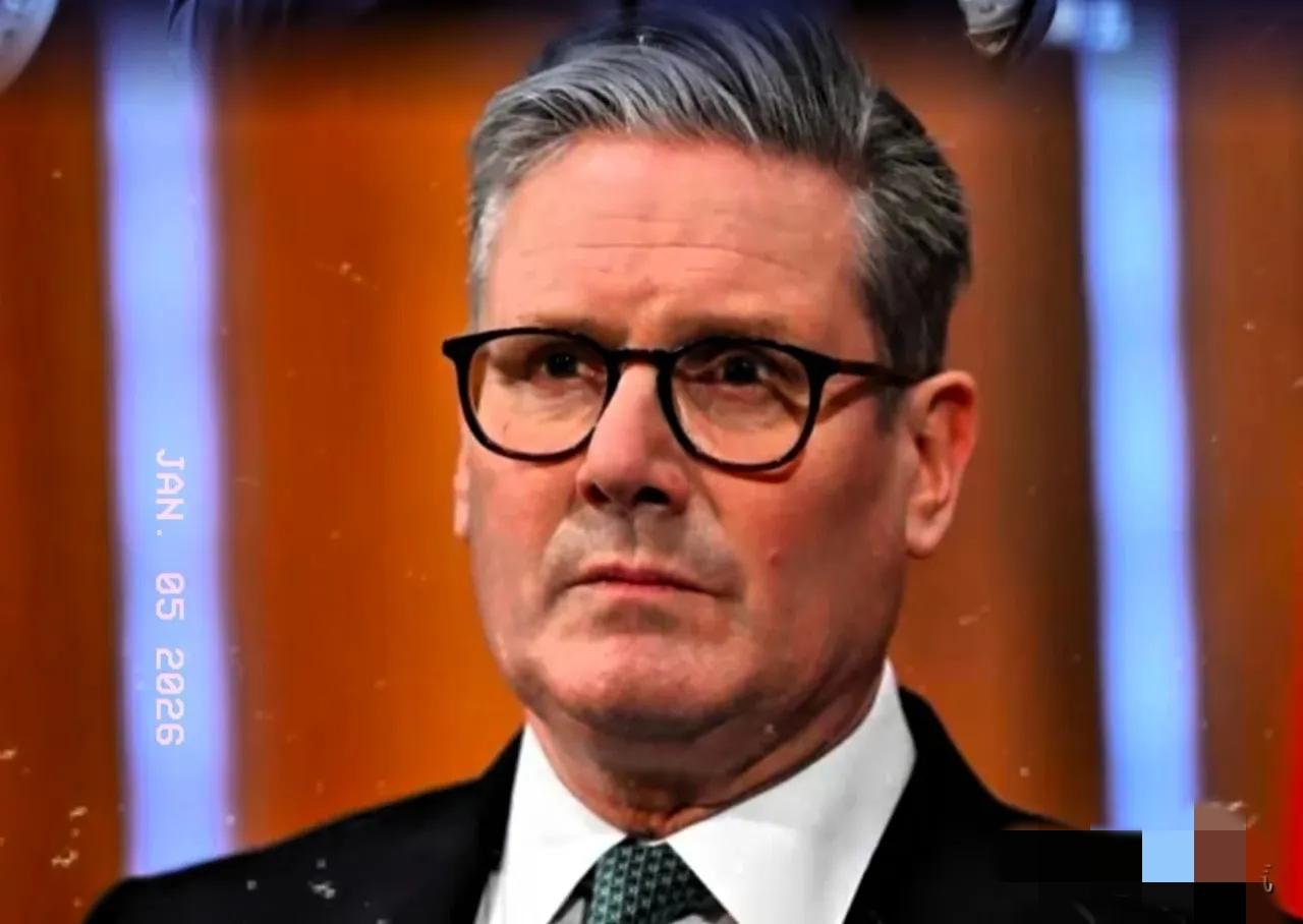 英国这样做极不地道，也是自毁前程。英国首相斯塔默年初访华拿下45亿英镑订单，本该